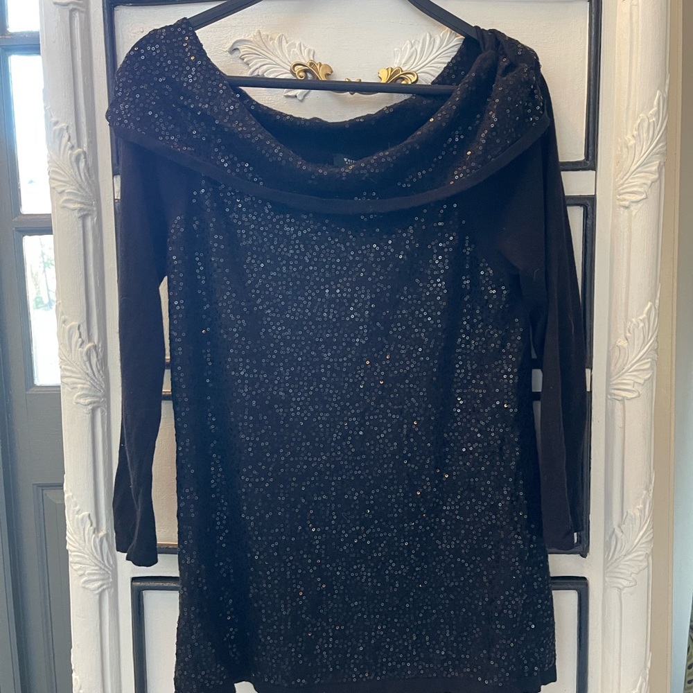 White House Black Market NWT sweater top M